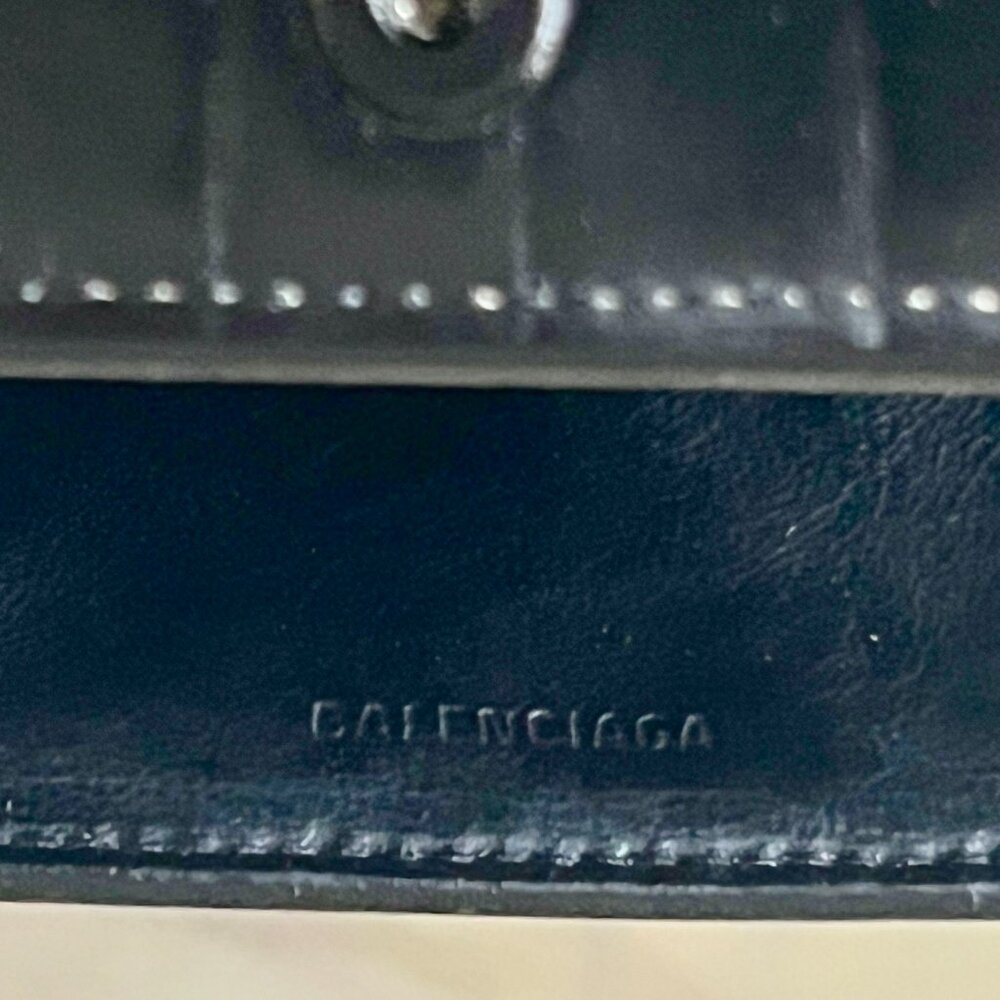 Balenciaga Black Croc Neo Classic Bifold Wallet - Picture 8 of 14